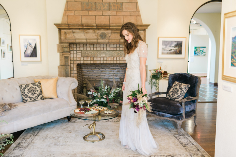 2016NatalieSchuttPhotography-BohoModGatsbyWedding-128