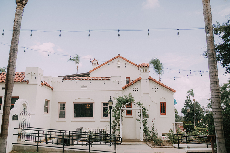 Muckenthaler Mansion Winter Wedding Italian Garden